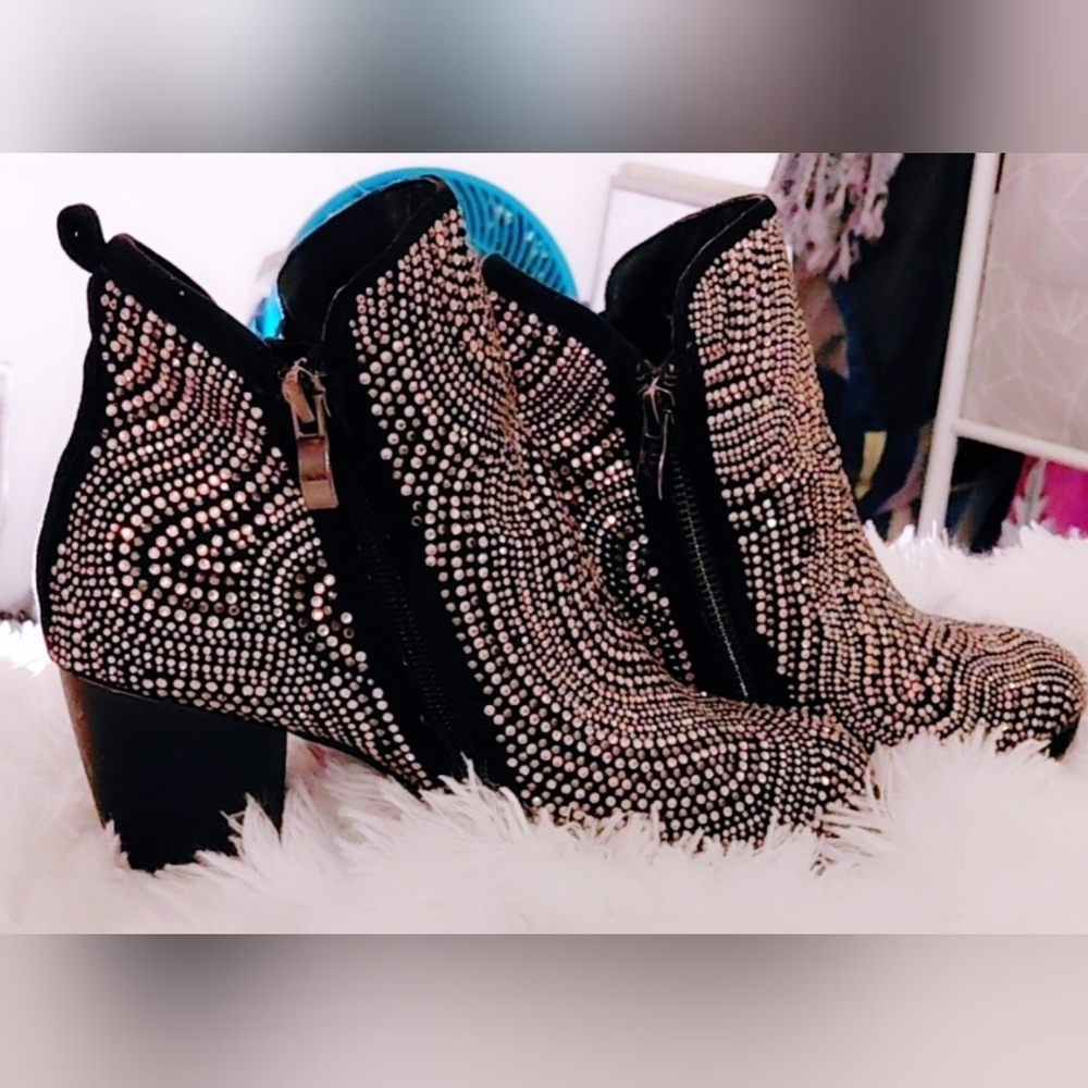 Beacon Sparkling Black and Silver Heeled Boots